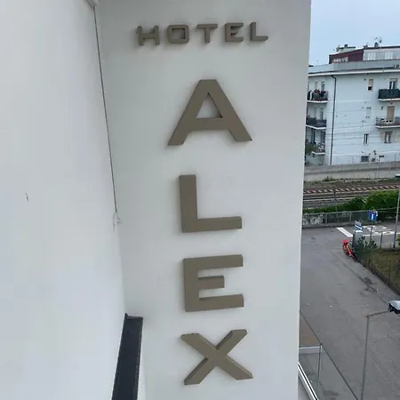 Alex 2* רימיני