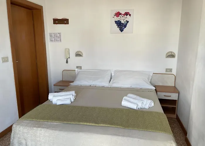Alex Hotel